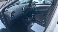 Toyota Aygo X 1.0 VVT-i Edge 5dr Petrol Hatchback